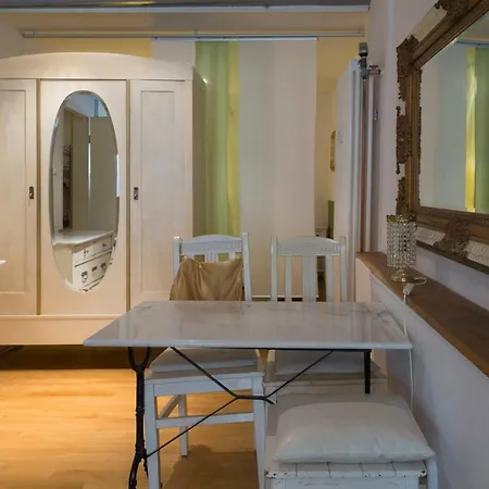 Haus Zum Einhoernle Apartment *