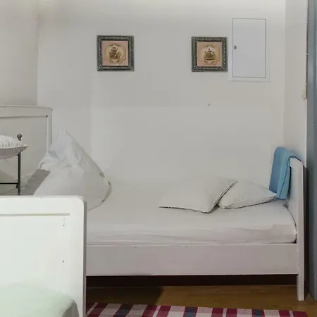 Haus Zum Einhoernle Apartment *